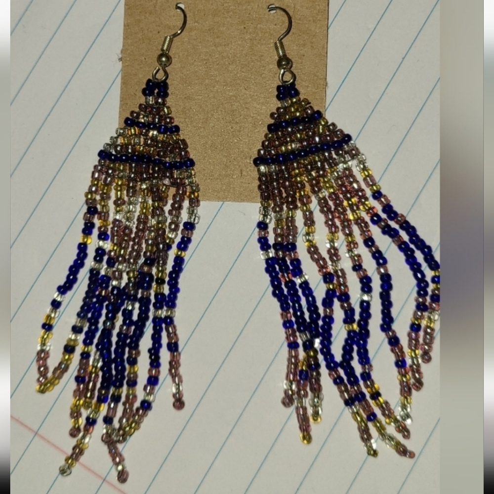 Handmade beautiful beaded‎ earrings - Picture 6 of 8